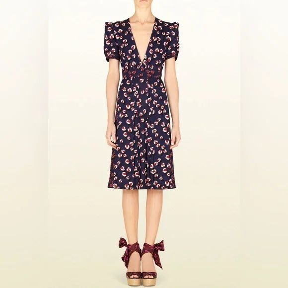 Gucci Navy and Red Floral Midi Dress in excellent pre-owned condition. Size L - Picture 4 of 8